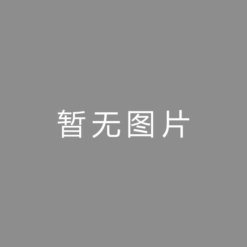 🏆全景 (Wide Shot)阿隆索：当年原本想读完大学去上班，后边没多久就转会利物浦了